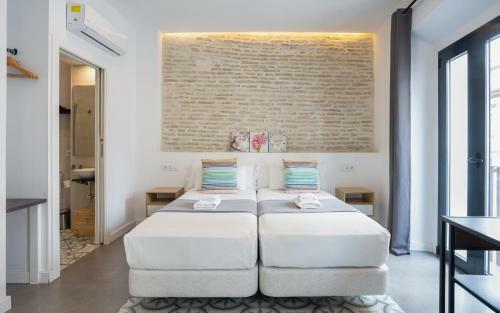 Dolium Apartments