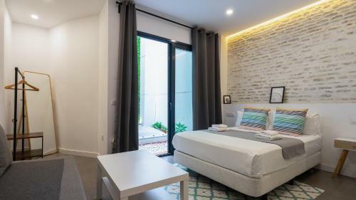 Dolium Apartments