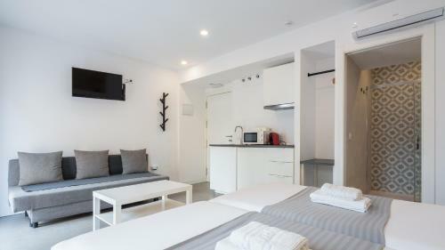 Dolium Apartments