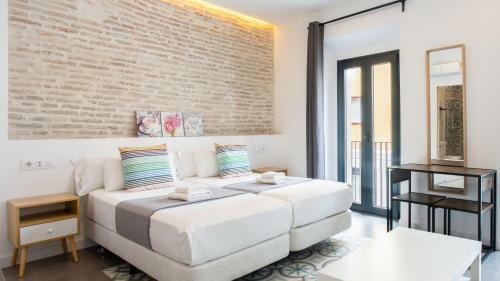Dolium Apartments