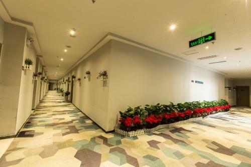 Zhengzhou Zmax Hotel