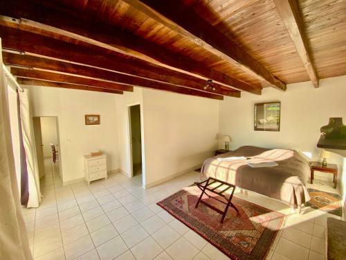 Bed & Breakfast Le Domaine Du Chalonge