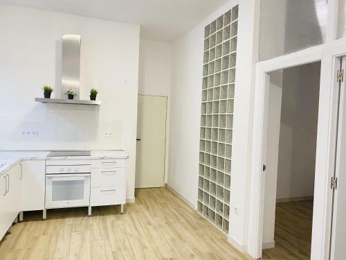 Flamenca Triana - Apartamento Totalmente Equipado Wifi 2d Sofas Camas 2 Ba�os