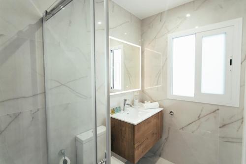 Apartamento Modern With Balcony- 2bd 2bth- San Vicente