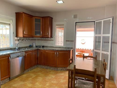 Agradable Casa Independiente Con Piscina