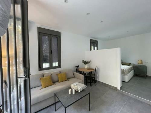 Apartamento Complejo Pinta18 At1, At2 Y At3