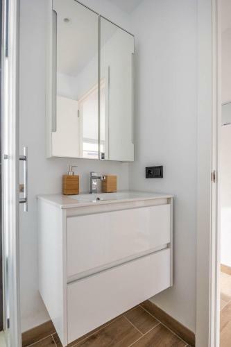 Apartamento Nervi�n Suites 1 - Vacacional Sevilla