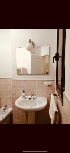 Apartamento Pleno Centro de Sevilla- Junto Iglesia Montesi�n