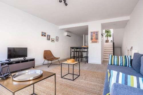 Slow Sevilla Suite - Two-bedroom Apartment With Private Pool