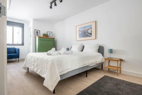 Slow Sevilla Suite - Two-bedroom Apartment With Private Pool