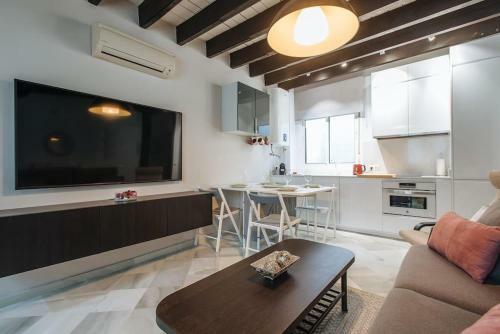 Ad2b Apartment, 300m From Cathedral With 2br