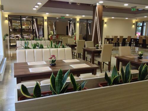 Hotel & Restauracja Sanvit
