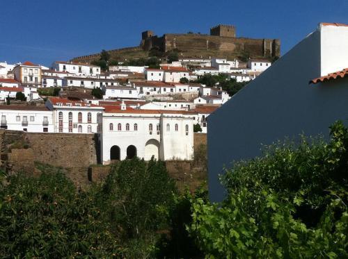Hostal Casa Visconde De Bouzoes
