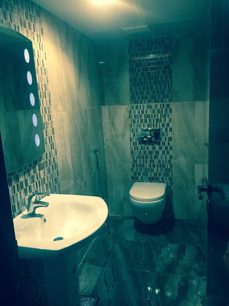 Golden Marina Resort