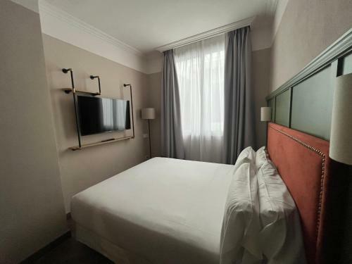 The Honest Hotel