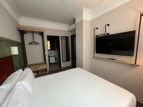 The Honest Hotel