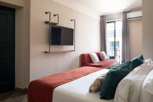 The Honest Hotel