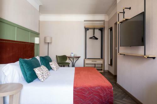 The Honest Hotel