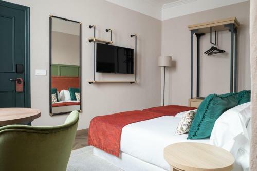 The Honest Hotel