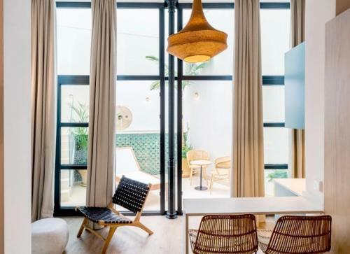 The Honest Hotel