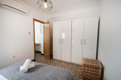 Apartamento Rentalsevilla Cool Flat In Triana With Parking.