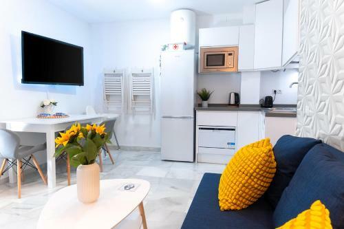 Downtown Apartment (3 Bedrooms, 2 Bathrooms, Wifi)