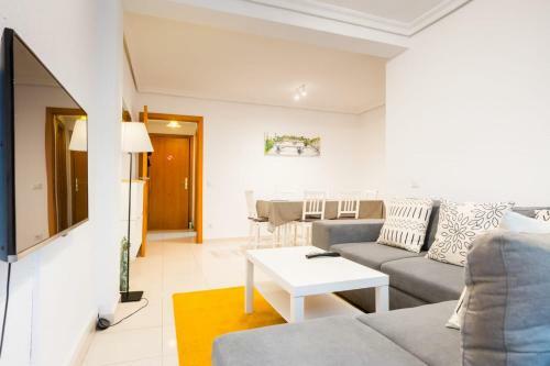 San Pag�s 3br Apartment