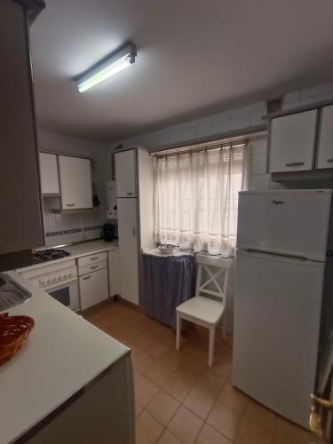 Apartamento Piso Para 6 Junto Al Acueducto. A Pasos Del Centro