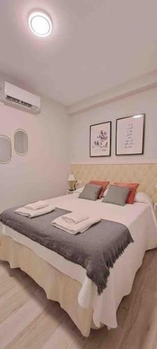 Apartamento En Triana: Junto San Jacinto Parking Opcional