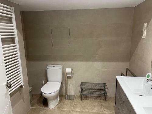 Apartamento Salgeta Reformado Amplio Y Acogedor Con Wifi