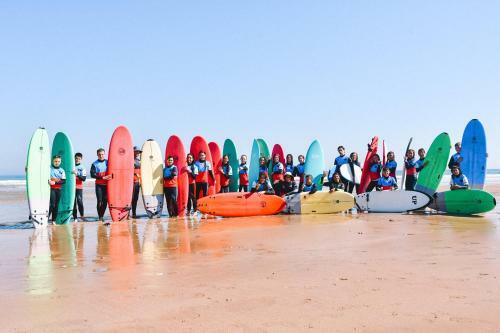 Hostal Escuela De Surf Waves Sound