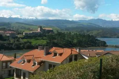 Apartamento Urbanizaci�n Privada. Piscinas. Tenis