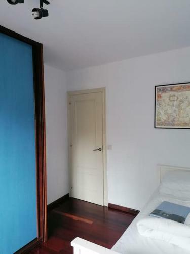 Apartamento Urbanizaci�n Privada. Piscinas. Tenis