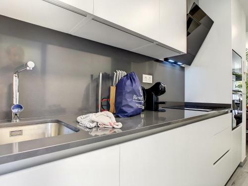 Elisa Beach Apartment - 8209