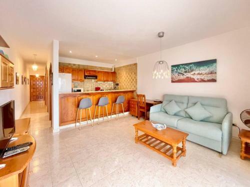 Apartamento Calle Tamara 2-9