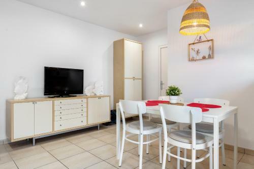 Hauzify I Apartament Llevant