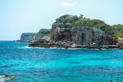 Can Pubila White Beach