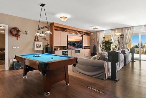 Villa Breathtaking Mansion With Pool - Ref 85