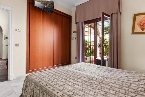 Villa Breathtaking Mansion With Pool - Ref 85