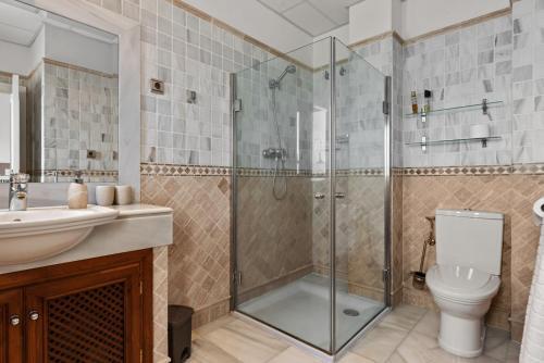 Villa Breathtaking Mansion With Pool - Ref 85