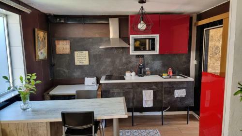 T�pica Casa De Piedra