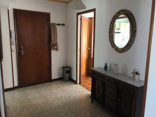 Apartamento Piso Grande Y Muy Luminoso