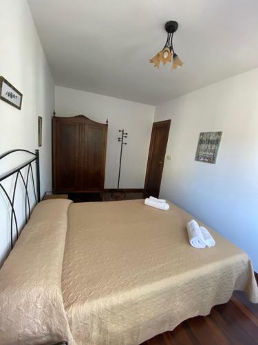 Apartamento Piso Grande Y Muy Luminoso
