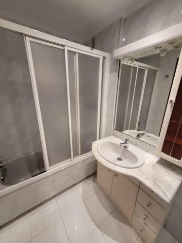 Apartamento Nuevo! 3 Habitaciones Con Garaje Privado