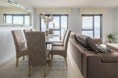 Apartamento Piso En Ribeira, Primera L�nea.