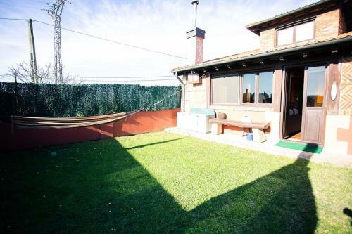 Casa Independiente Con Chimena, Jard�n Y Barbacoa