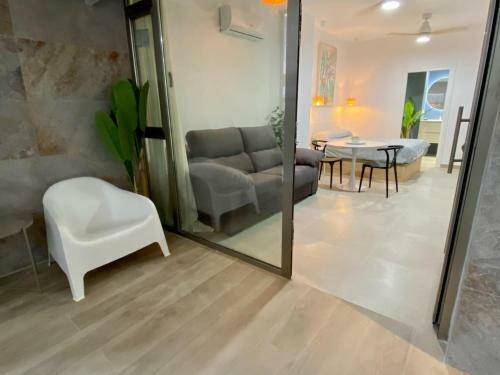 Hostal Santa Pola Suites
