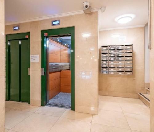 Apartamento Centro. Bah�a. Estaciones.