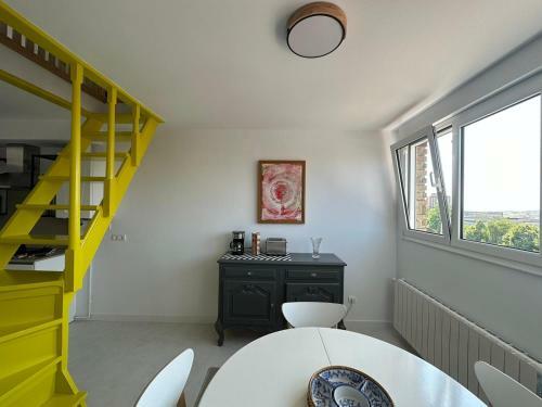 Design Apartment With Garage