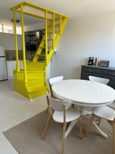 Design Apartment With Garage